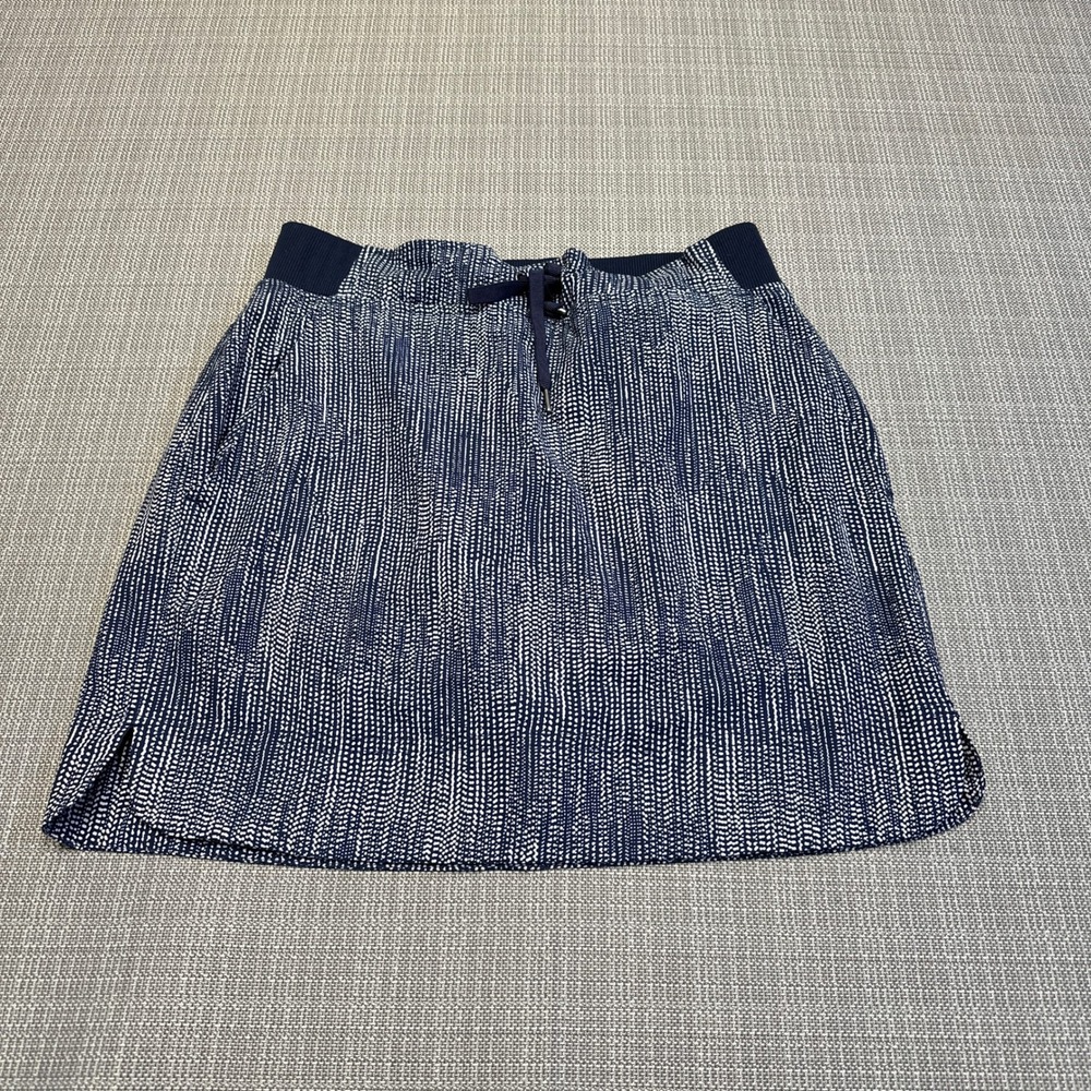 Athleta Active Skort Navy Print Size 2 Athletic Tennis Running Summer Skirt
